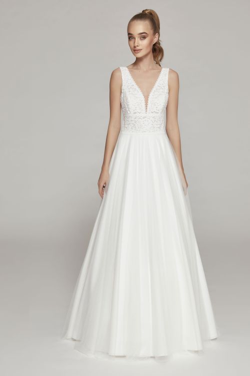 A-line dress made of lace & tulle
